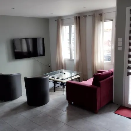 Maison Situee A * Dargnies